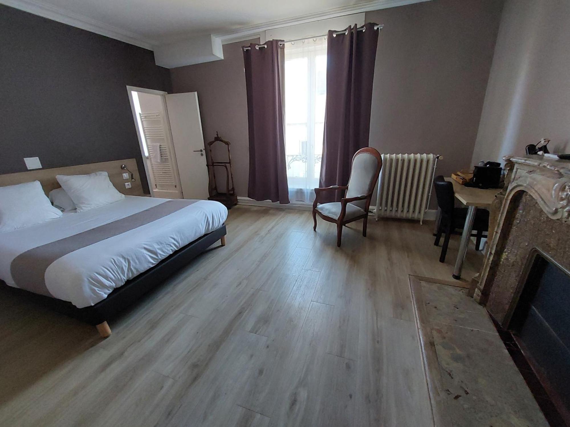 Logis Auberge Des Voyageurs Vandieres  Esterno foto