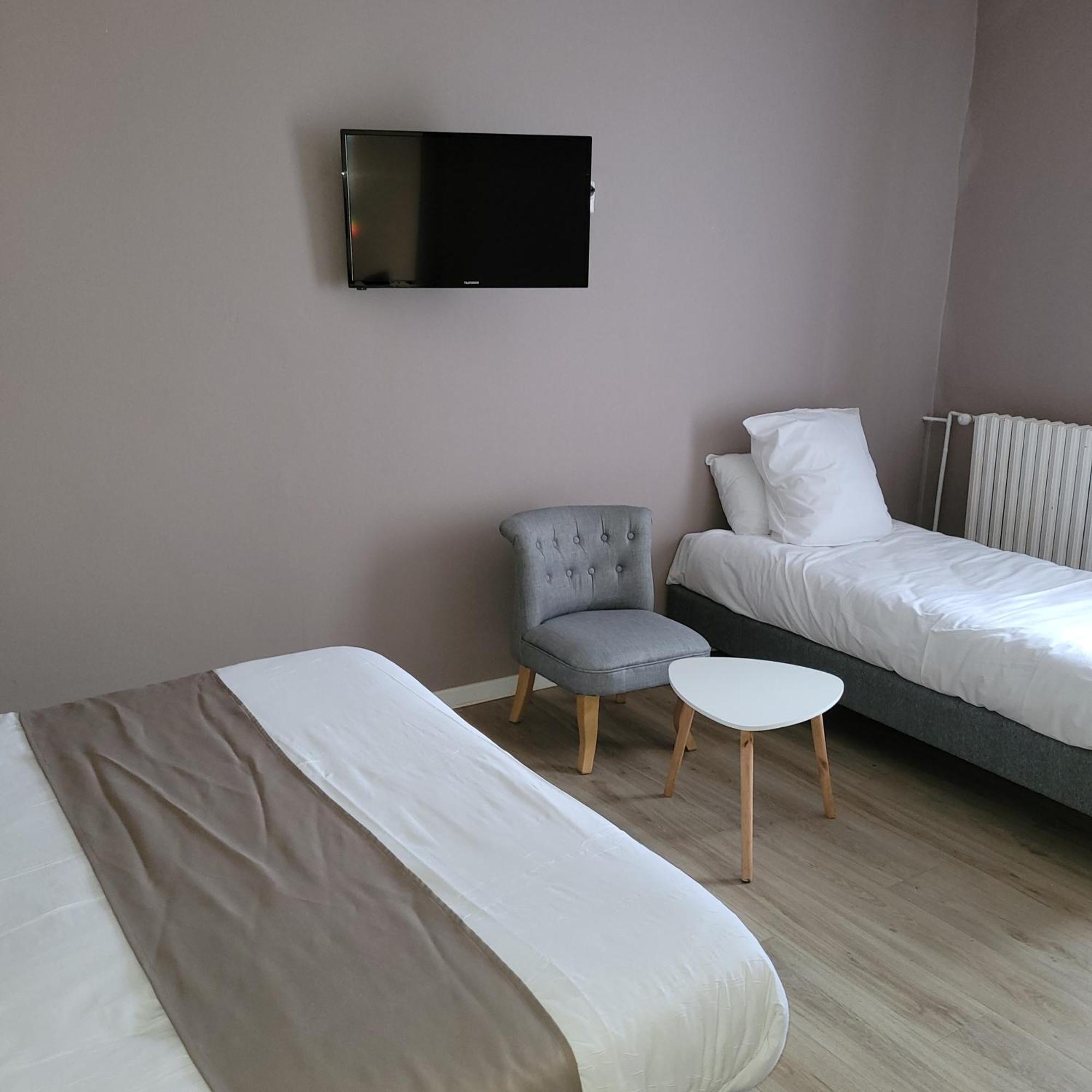 Logis Auberge Des Voyageurs Vandieres  Esterno foto