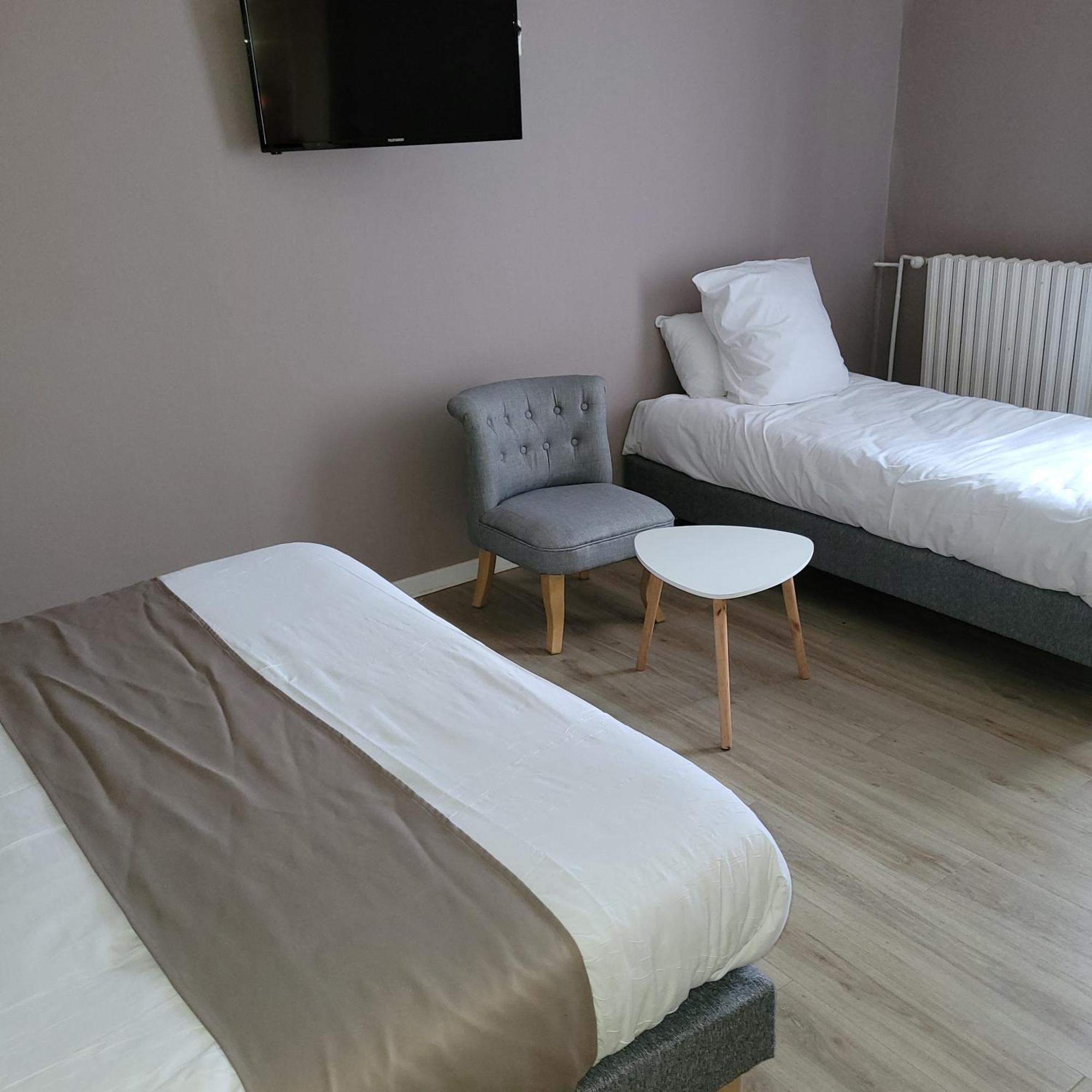 Logis Auberge Des Voyageurs Vandieres  Esterno foto